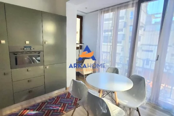 Shtepi me qera Apartament ne Tirane, 1+1, Mobilimi E mobiluar, Pagesa 595  Euro.