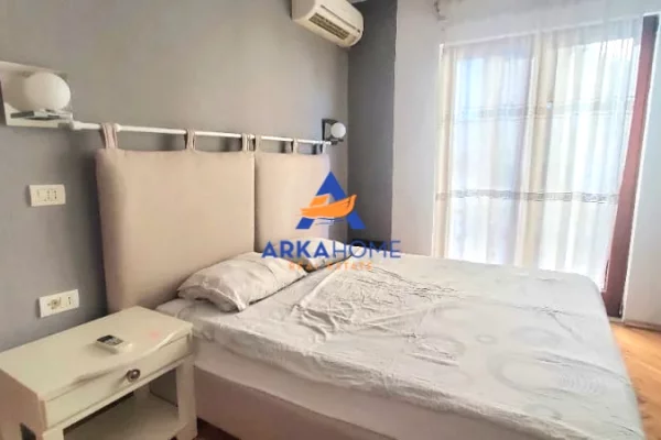 Shtepi me qera Apartament ne Tirane, 1+1, Mobilimi E mobiluar, Pagesa 595  Euro.