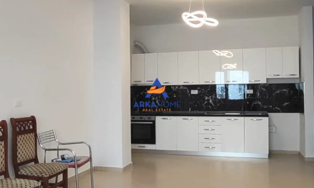 Shtepi me qera Apartament ne Tirane, 2+1, Mobilimi Bosh, pa mobiluar, Pagesa 432  Euro.