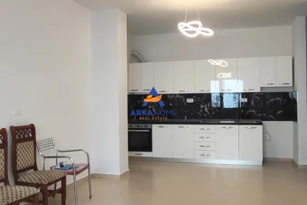 JEPET ME QERA APARTAMENT 2+1+BALLKON "FRESK" 40.000 LEKE