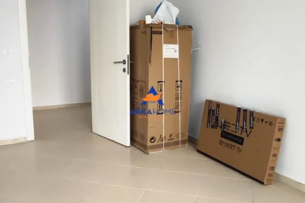 Shtepi me qera Apartament ne Tirane, 2+1, Mobilimi Bosh, pa mobiluar, Pagesa 432  Euro.