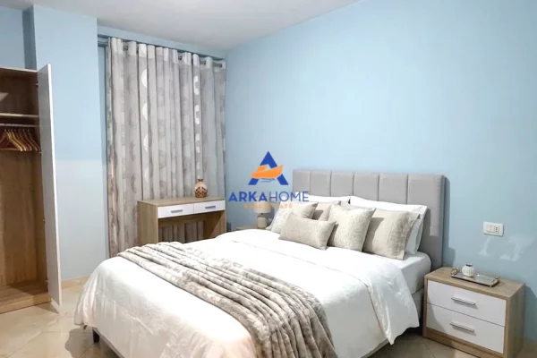Shtepi me qera Apartament ne Tirane, 2+1, Mobilimi E mobiluar, Pagesa 530  Euro.