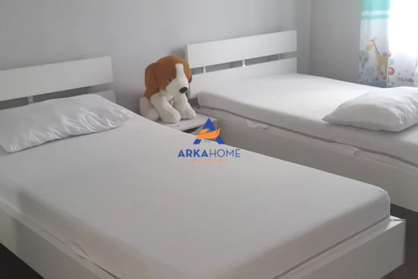 Shtepi me qera Apartament ne Tirane, 2+1, Mobilimi E mobiluar, Pagesa 541  Euro.