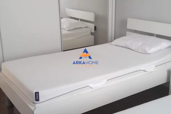 Shtepi me qera Apartament ne Tirane, 2+1, Mobilimi E mobiluar, Pagesa 541  Euro.