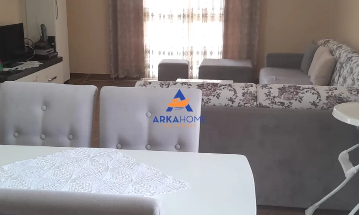 Shtepi me qera Apartament ne Tirane, 2+1, Mobilimi E mobiluar, Pagesa 541  Euro.