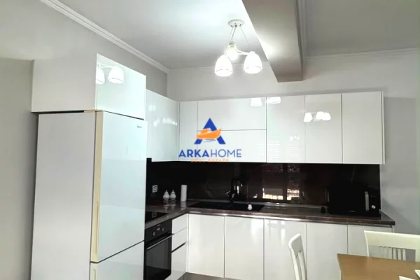 Shtepi me qera 1+1 ne Tirane - 649 Euro