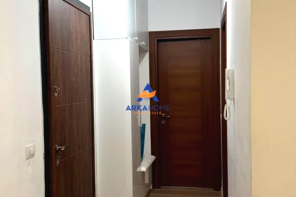 Shtepi me qera Apartament ne Tirane, 1+1, Mobilimi E mobiluar, Pagesa 649  Euro.