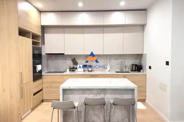 Shtepi me qera Apartament ne Tirane, 2+1, Mobilimi E mobiluar, Pagesa 919  Euro.
