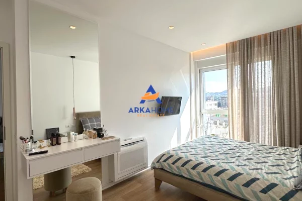 Shtepi ne shitje Apartament ne Tirane, 2+1, Mobilimi E mobiluar, Pagesa 292,207  Euro.