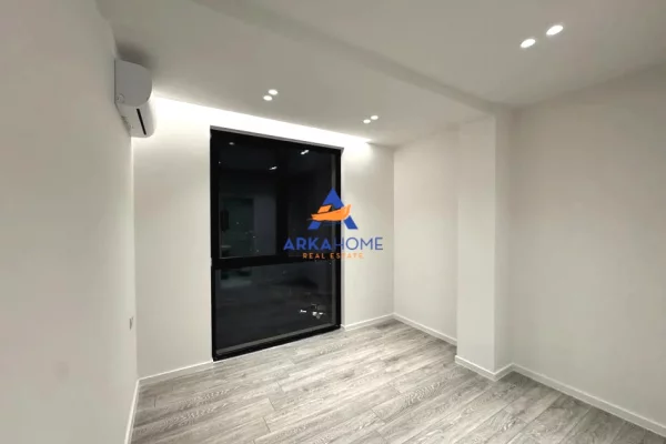 Shtepi me qera Apartament ne Tirane, 2+1, Mobilimi Bosh, pa mobiluar, Pagesa 1,085  Euro.