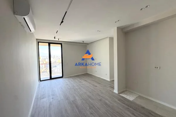 Shtepi me qera Apartament ne Tirane, 2+1, Mobilimi Bosh, pa mobiluar, Pagesa 1,085  Euro.