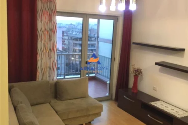 Shtepi me qera Apartament ne Tirane, 1+1, Mobilimi E mobiluar, Pagesa 543  Euro.