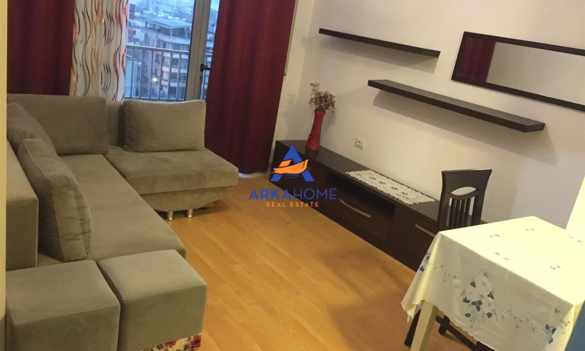 Shtepi me qera Apartament ne Tirane, 1+1, Mobilimi E mobiluar, Pagesa 543  Euro.