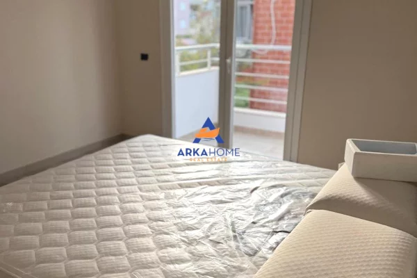 Shtepi me qera Apartament ne Tirane, 2+1, Mobilimi E mobiluar, Pagesa 500  Euro.