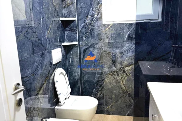 Shtepi me qera Apartament ne Tirane, 2+1, Mobilimi E mobiluar, Pagesa 500  Euro.