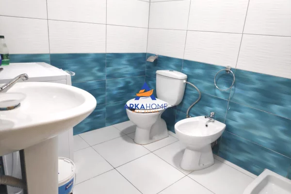 Shtepi me qera Apartament ne Tirane, 1+1, Mobilimi E mobiluar, Pagesa 600  Euro.