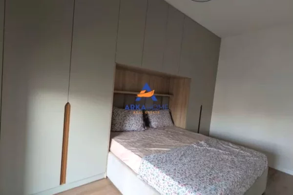 Shtepi me qera Apartament ne Tirane, 2+1, Mobilimi E mobiluar, Pagesa 1,000  Euro.