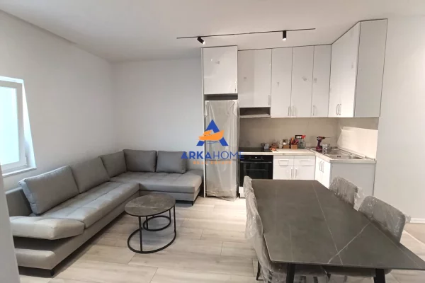 JEPET APARTAMENT ME QERA 2+1 "KODRA E PRIFTIT" 55.000 LEKE