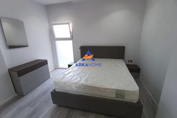 Shtepi me qera Apartament ne Tirane, 2+1, Mobilimi E mobiluar, Pagesa 597  Euro.