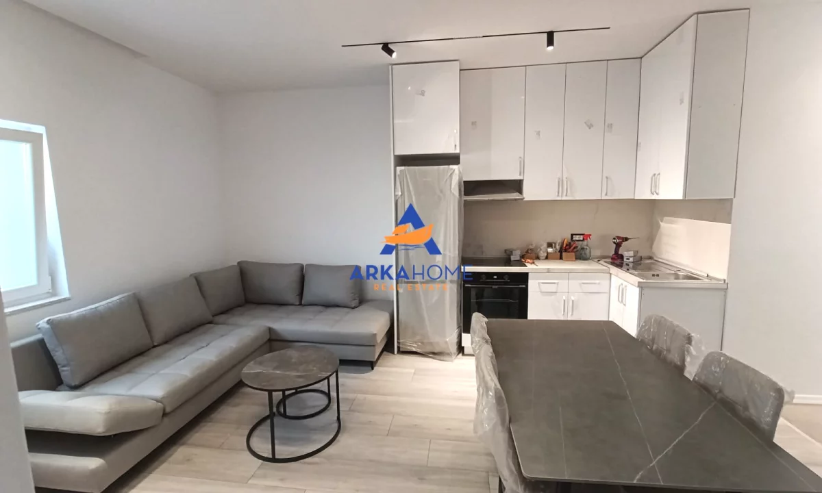Shtepi me qera Apartament ne Tirane, 2+1, Mobilimi E mobiluar, Pagesa 597  Euro.