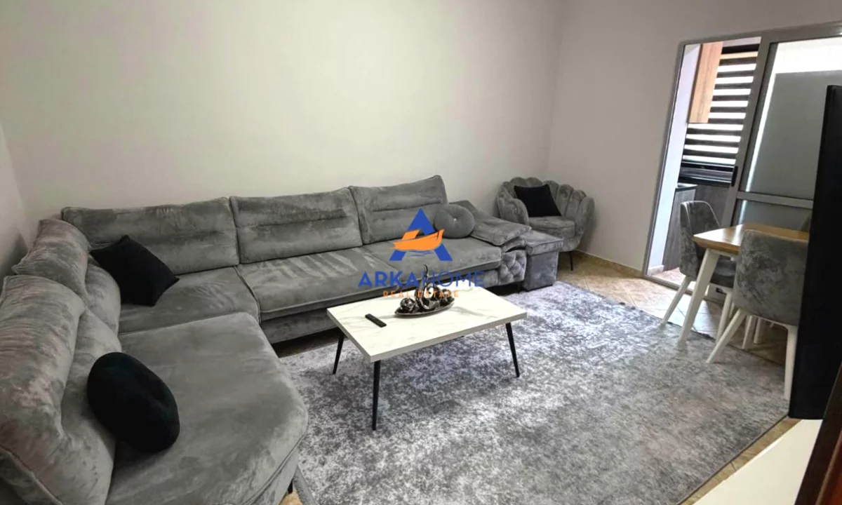 Shtepi me qera Apartament ne Tirane, 2+1, Mobilimi E mobiluar, Pagesa 760  Euro.