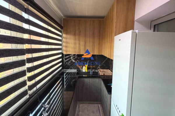 Shtepi me qera Apartament ne Tirane, 2+1, Mobilimi E mobiluar, Pagesa 760  Euro.