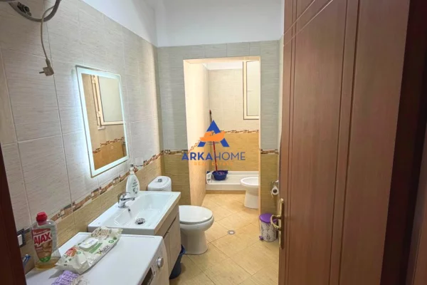 Shtepi me qera Apartament ne Tirane, 2+1, Mobilimi E mobiluar, Pagesa 760  Euro.