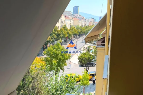 Shtepi me qera Apartament ne Tirane, 2+1, Mobilimi E mobiluar, Pagesa 760  Euro.