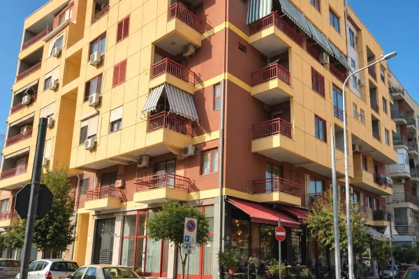 SHITET APARTAMENT 2+1+2+BALLKON " ZOGU I ZI " 233.000 EURO