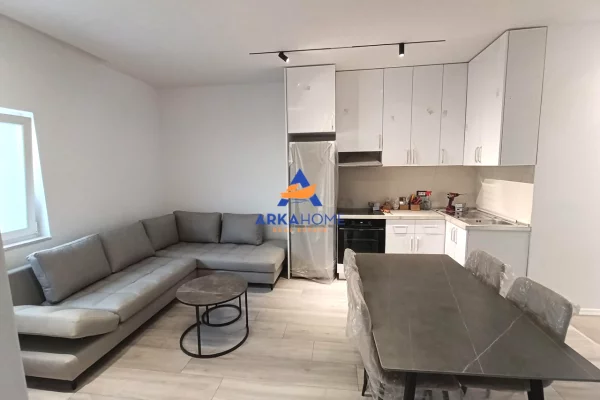 JEPET APARTAMENT 2+1+BALLKON ME QERA "KODRA E PRIFTIT" 55.000 LEKE