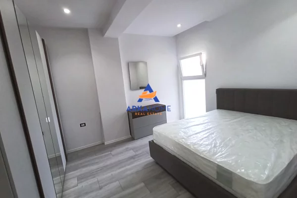 Shtepi me qera Apartament ne Tirane, 2+1, Mobilimi E mobiluar, Pagesa 597  Euro.