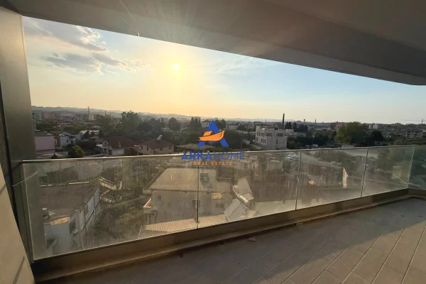 Shtepi me qera Apartament ne Tirane, 1+1, Mobilimi Bosh, pa mobiluar, Pagesa 543  Euro.