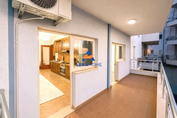 Shtepi ne shitje Apartament ne Durres, 2+1, Mobilimi E mobiluar, Pagesa 140,000  Euro.
