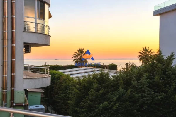 Shtepi ne shitje Apartament ne Durres, 2+1, Mobilimi E mobiluar, Pagesa 140,000  Euro.