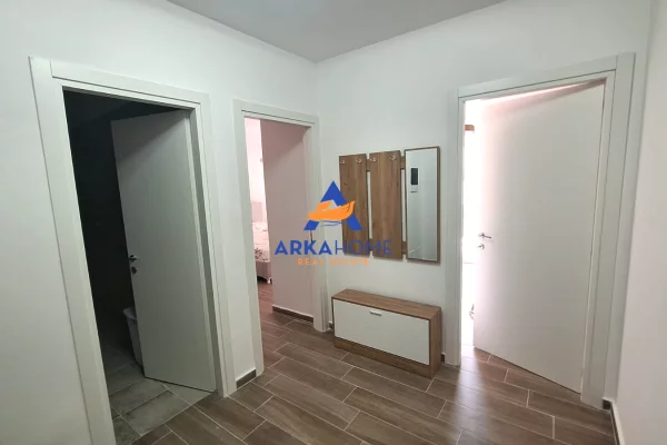 Shtepi me qera Apartament ne Tirane, 2+1, Mobilimi Pjeserisht e mobiluar, Pagesa 597  Euro.