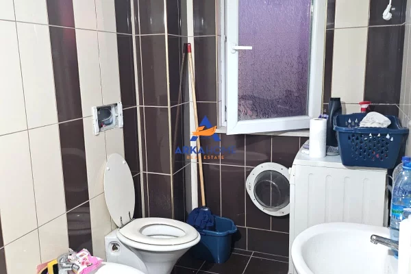 Shtepi me qera Apartament ne Tirane, 2+1, Mobilimi E mobiluar, Pagesa 600  Euro.