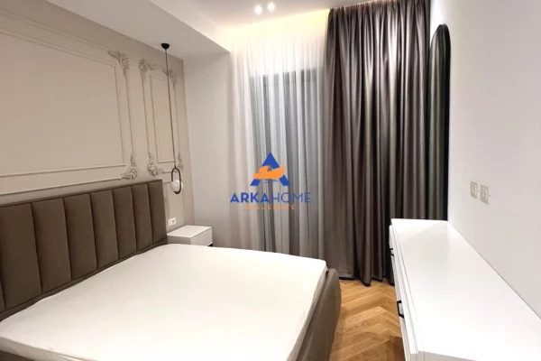 Shtepi me qera Apartament ne Tirane, 1+1, Mobilimi E mobiluar, Pagesa 1,304  Euro.