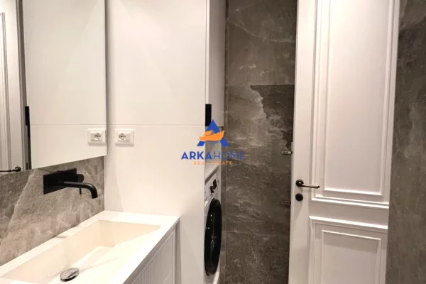 Shtepi me qera Apartament ne Tirane, 1+1, Mobilimi E mobiluar, Pagesa 1,304  Euro.
