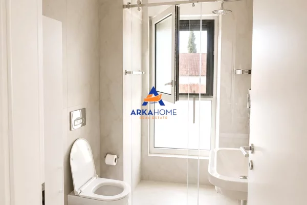 Shtepi me qera Apartament ne Tirane, 2+1, Mobilimi E mobiluar, Pagesa 760  Euro.