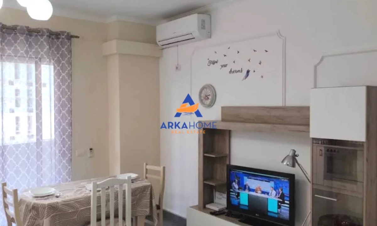 Shtepi me qera Apartament ne Tirane, 1+1, Mobilimi E mobiluar, Pagesa 652  Euro.