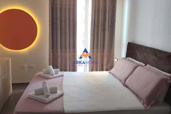 Shtepi me qera Apartament ne Tirane, 1+1, Mobilimi E mobiluar, Pagesa 652  Euro.