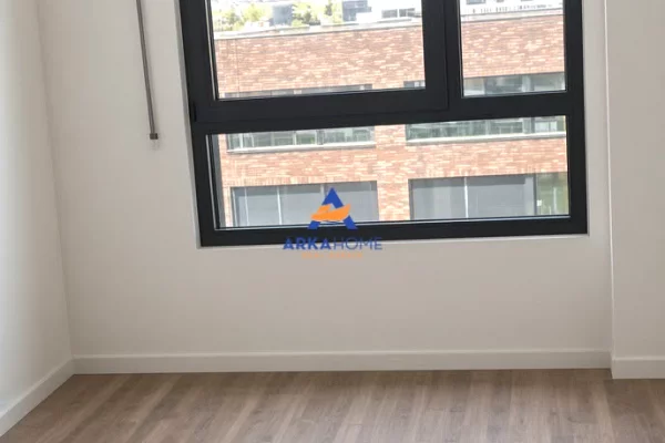 Shtepi me qera Apartament ne Tirane, 2+1, Mobilimi Pjeserisht e mobiluar, Pagesa 543  Euro.