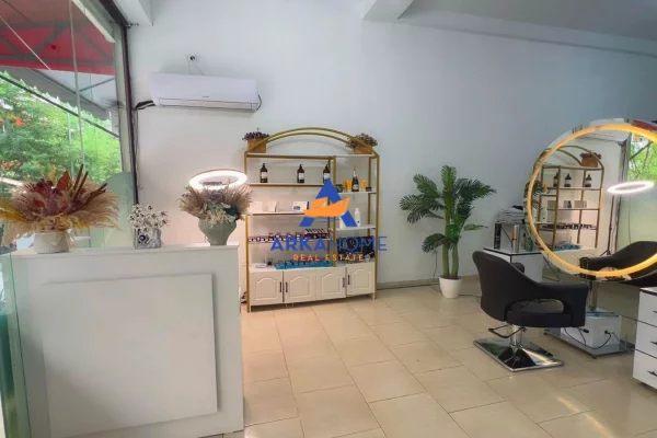 Ambient biznesi ne shitje 1+1 ne Tirane - 8,695 Euro