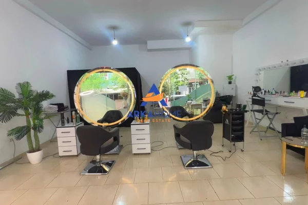 SHITET BIZNES, PARUKERI 70M2 "YZBERISHT" 800.000 LEKE