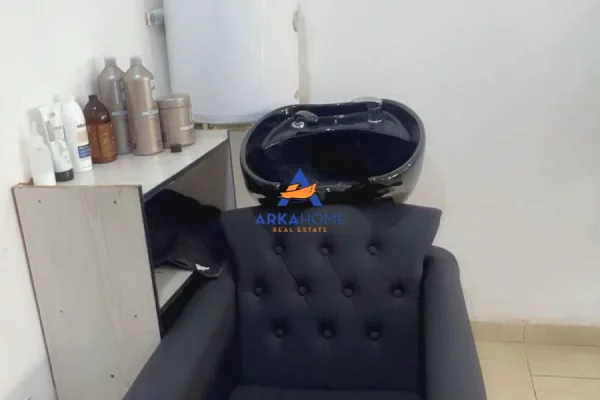 SHITET BIZNES, PARUKERI 70M2 "YZBERISHT" 800.000 LEKE