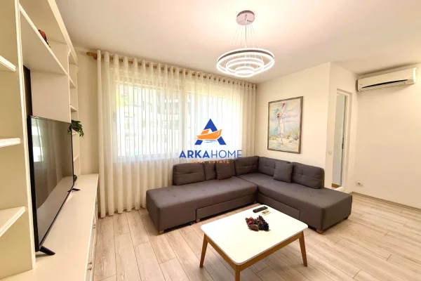Shtepi me qera Apartament ne Tirane, 1+1, Mobilimi E mobiluar, Pagesa 900  Euro.