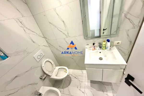 Shtepi me qera Apartament ne Tirane, 1+1, Mobilimi E mobiluar, Pagesa 900  Euro.