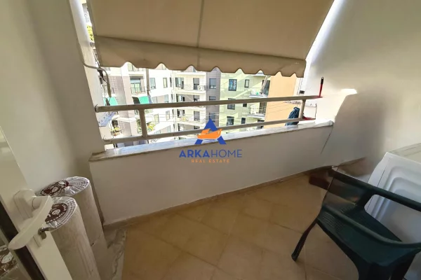 Shtepi me qera Apartament ne Tirane, 1+1, Mobilimi E mobiluar, Pagesa 900  Euro.