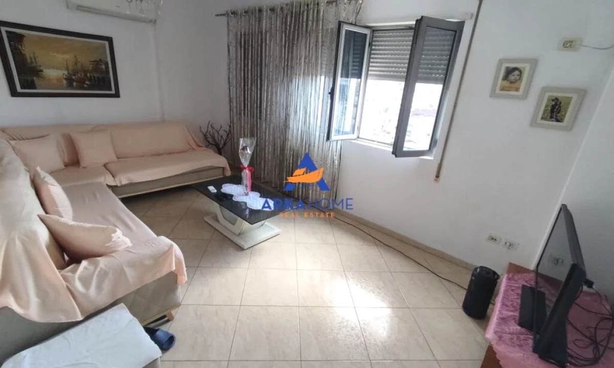 Shtepi me qera Apartament ne Tirane, 2+1, Mobilimi E mobiluar, Pagesa 760  Euro.