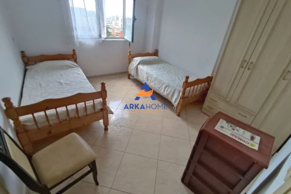 Shtepi me qera Apartament ne Tirane, 2+1, Mobilimi E mobiluar, Pagesa 760  Euro.